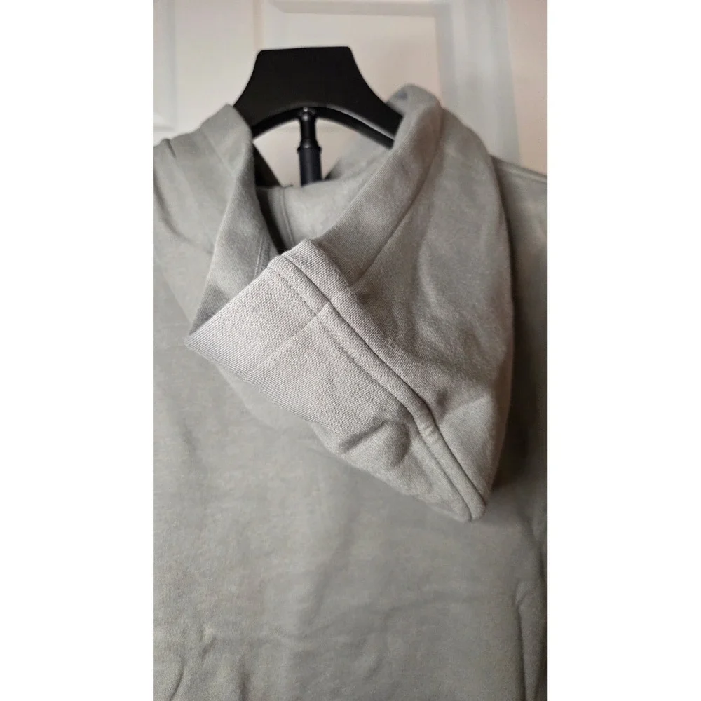 Wild Fable Womens Cropped Hoodie Grey Castle Fleece Pullover Sweatshirt Size M - Picture 3 of 5